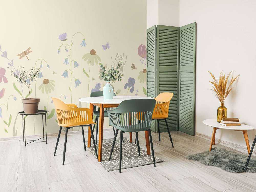 Champ de fleurs en hauteur avec papillons sable, vieux rose, vert et lilas