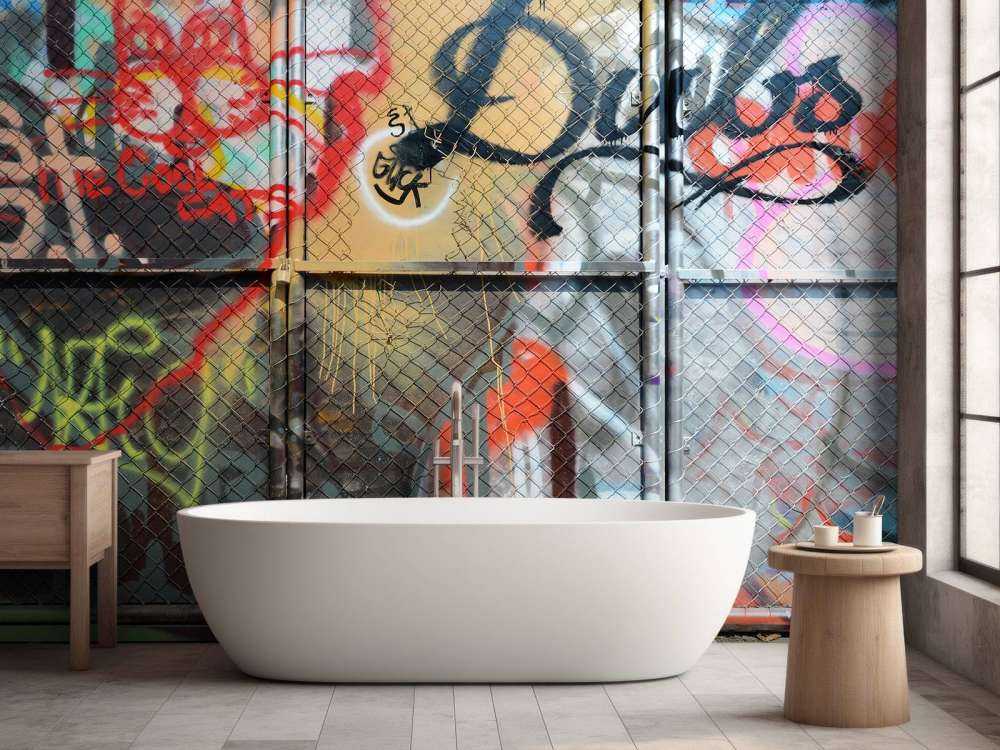 Graffitis sur les portes en acier