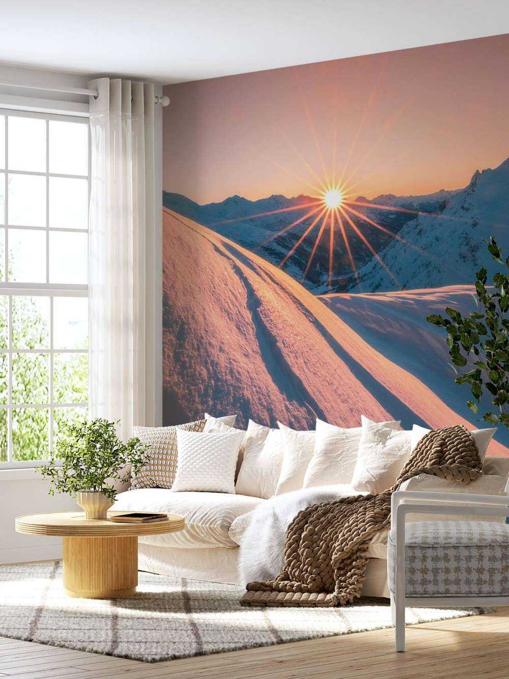 Lumière du soleil sur une pente enneigée