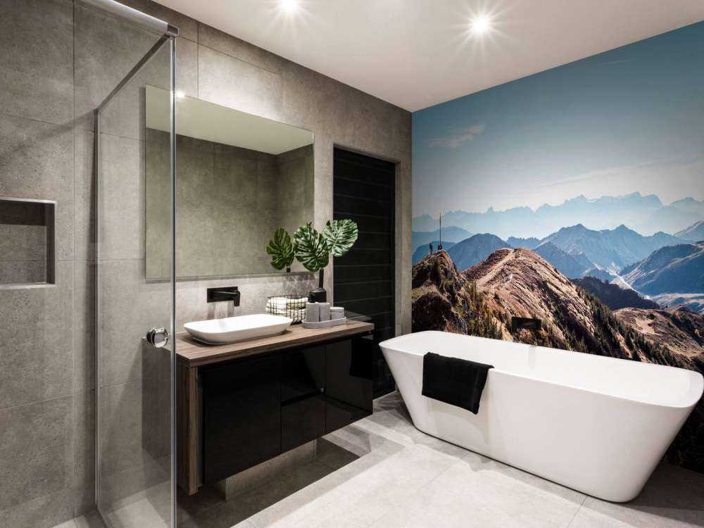 Matin d'automne sur la crête de la montagne