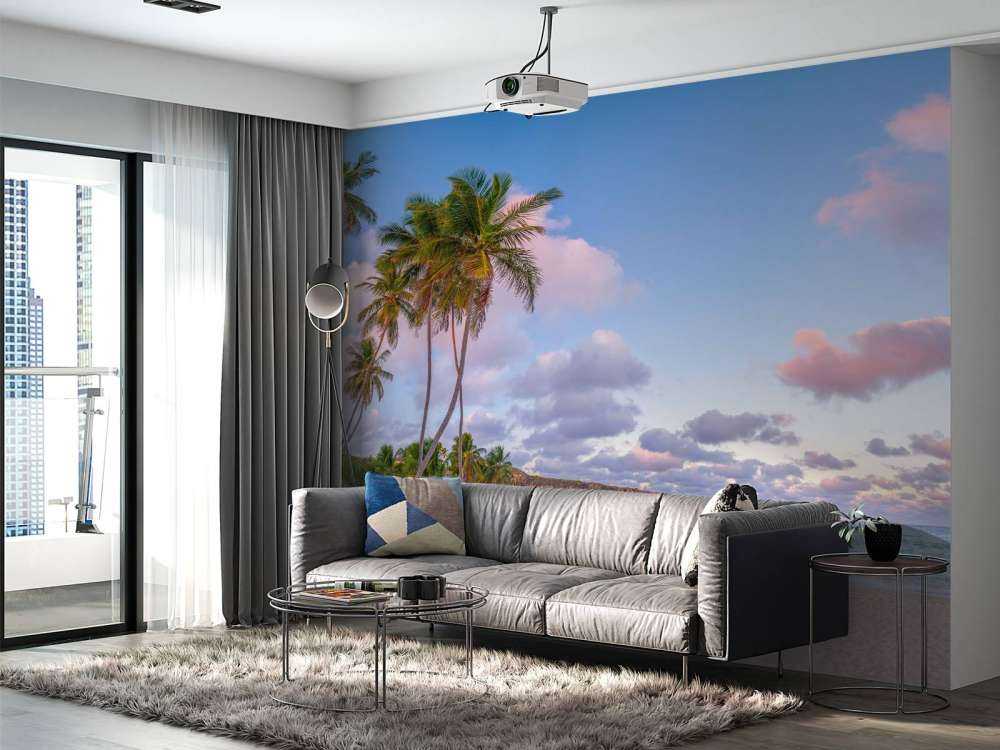 Plage tropicale au crépuscule.