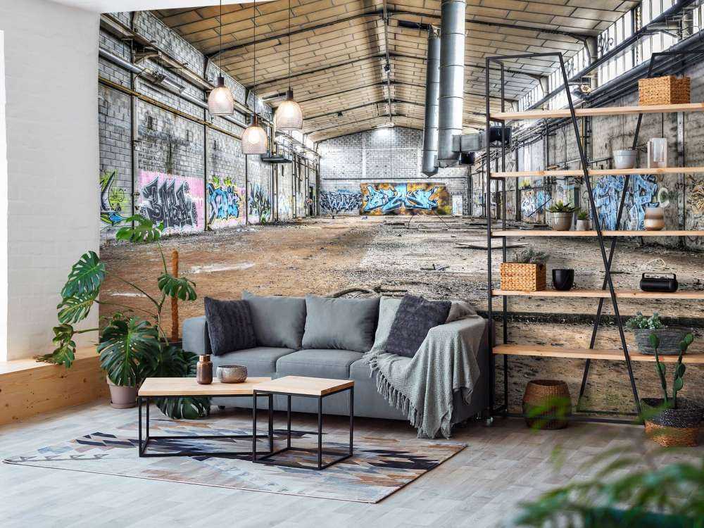 Vieux hall d'usine abandonnée