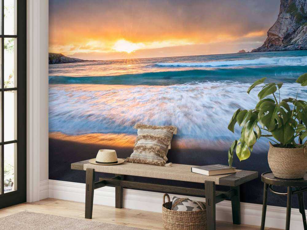 Coucher de soleil sur une côte accidentée