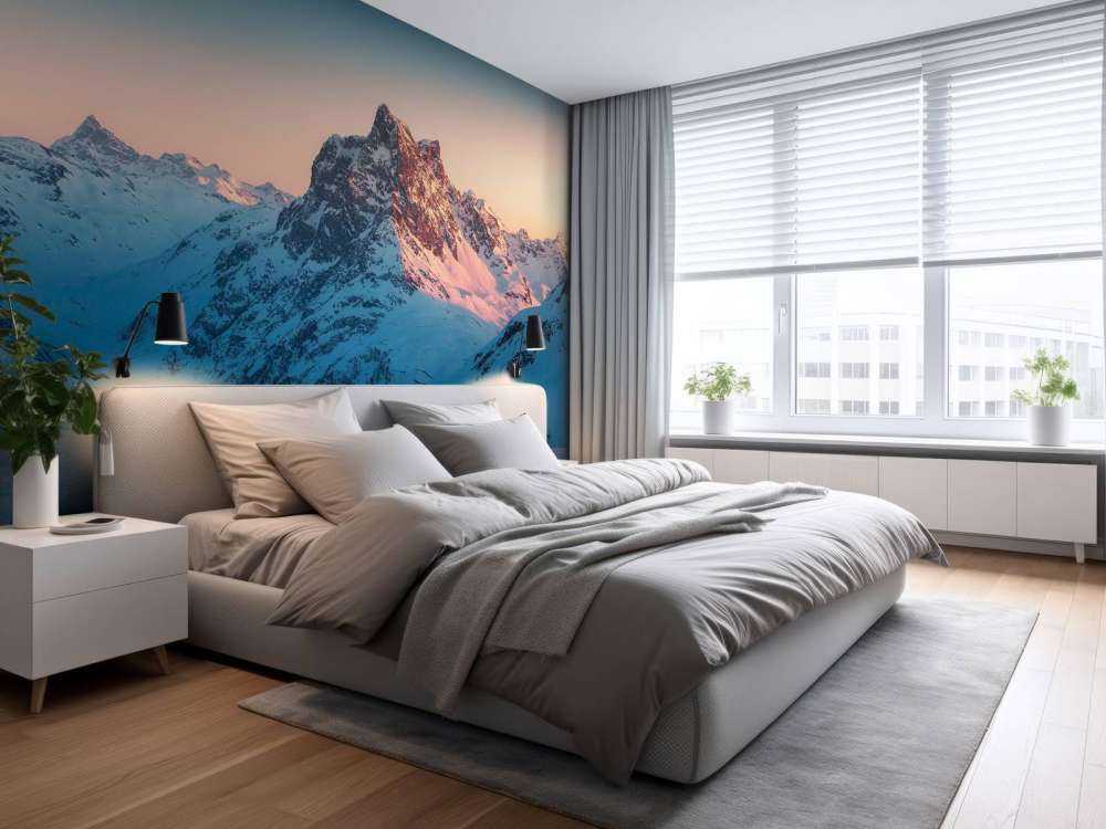 Lumière du soir sur la vallée de montagne