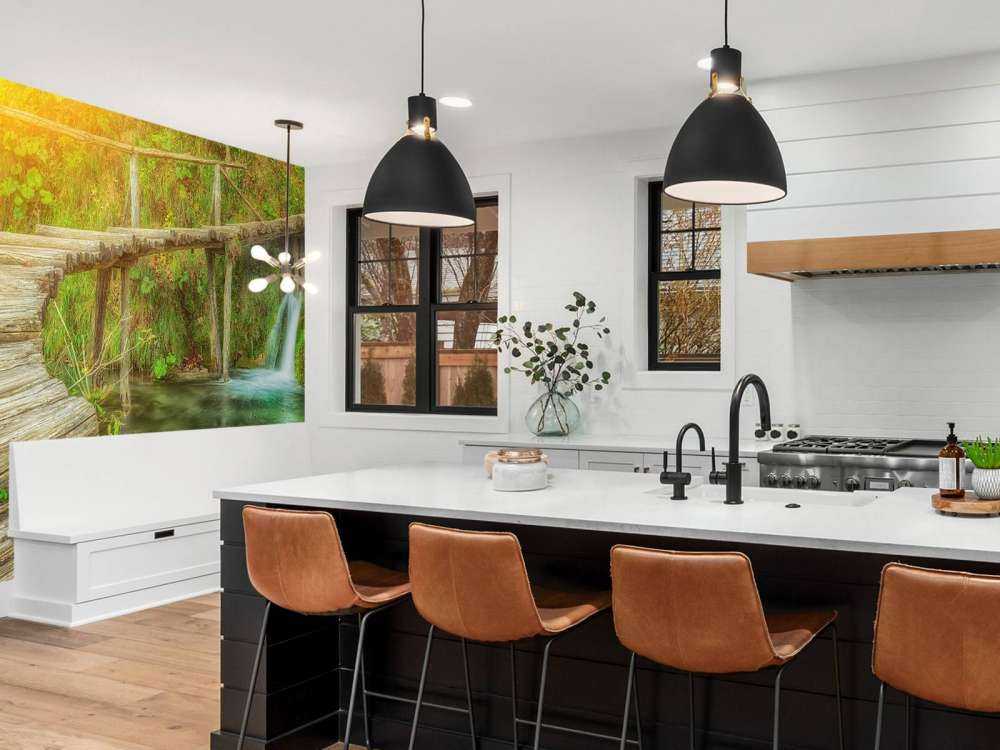 Pont en bois avec lumière du soleil