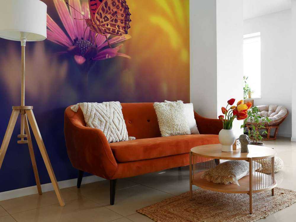 Papillon rouge sur une fleur