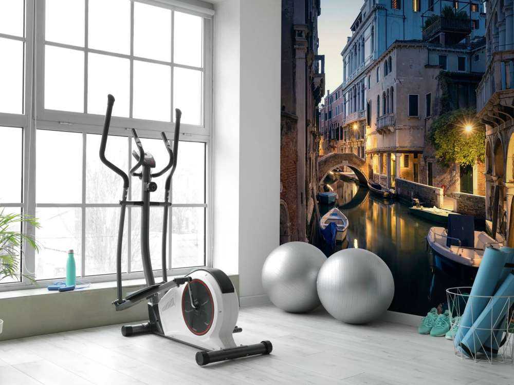 Lueur du soir sur le canal