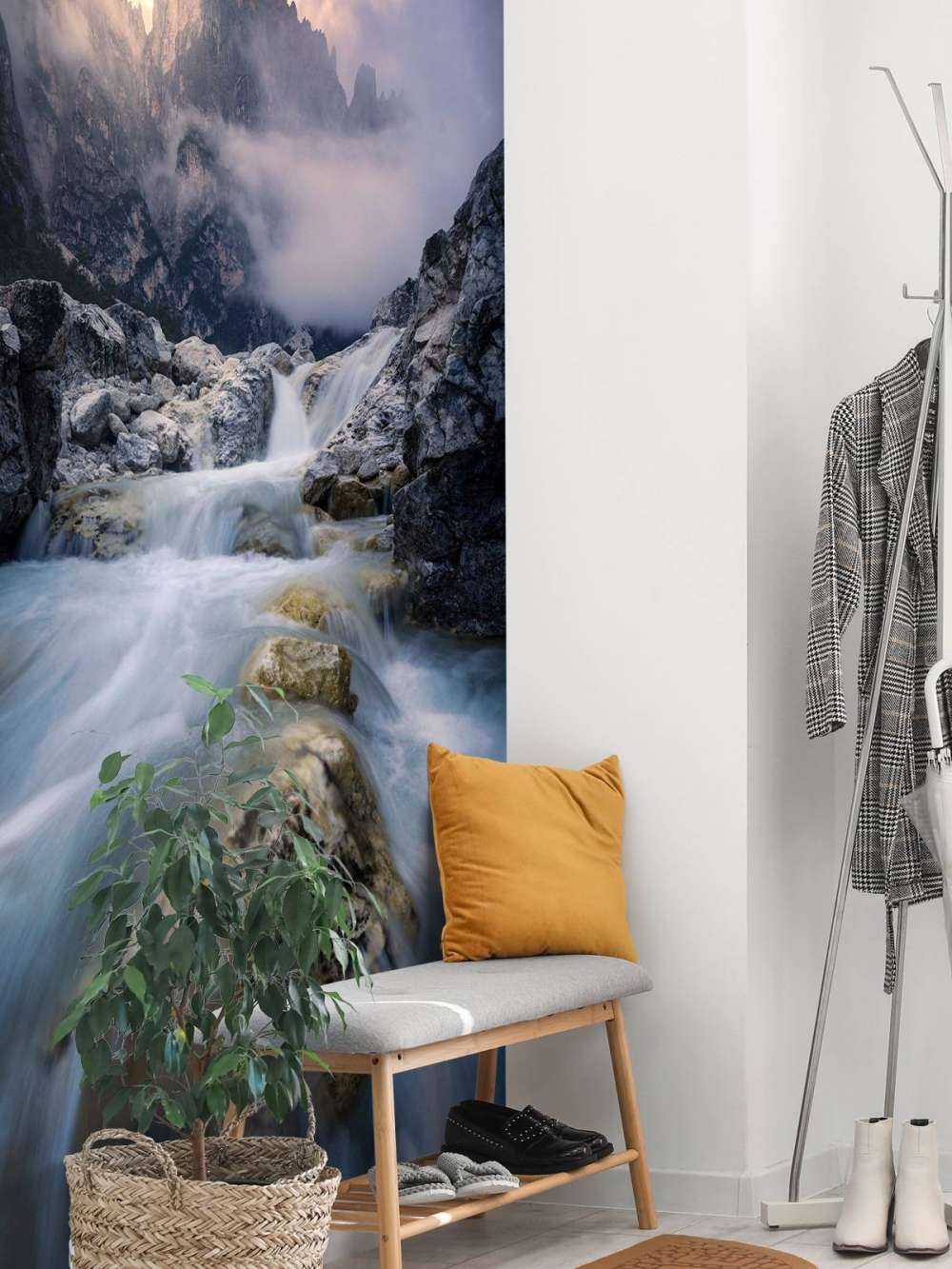 Bergstroom dans la pénombre