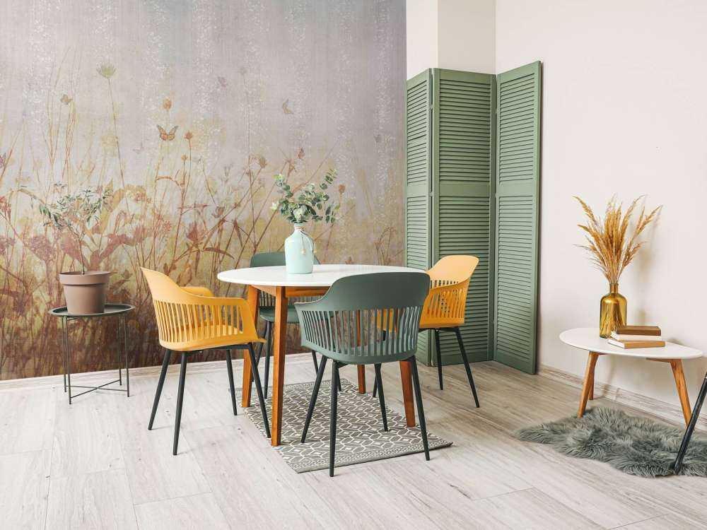 Prairie d'été avec des papillons