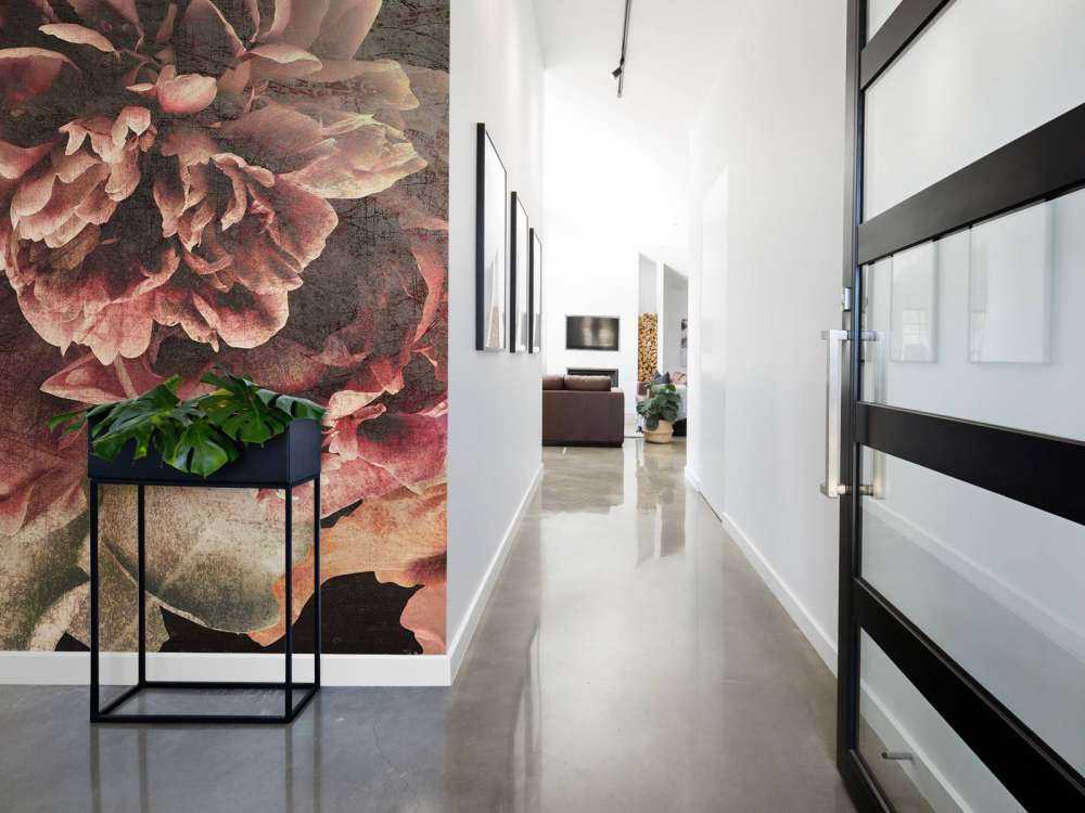 Opulence de pivoines romantiques sombres