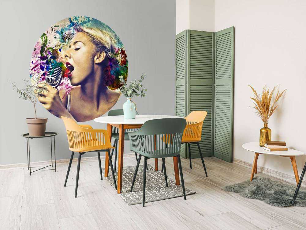 Vieille chanteuse