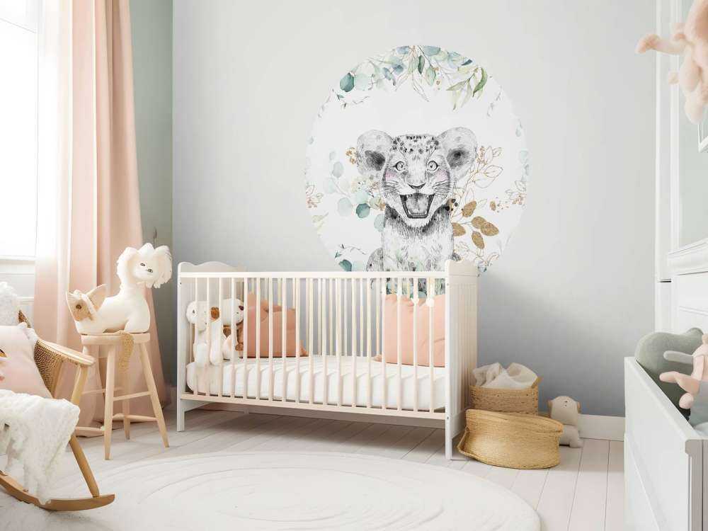 Bébé lion et feuillage menthe