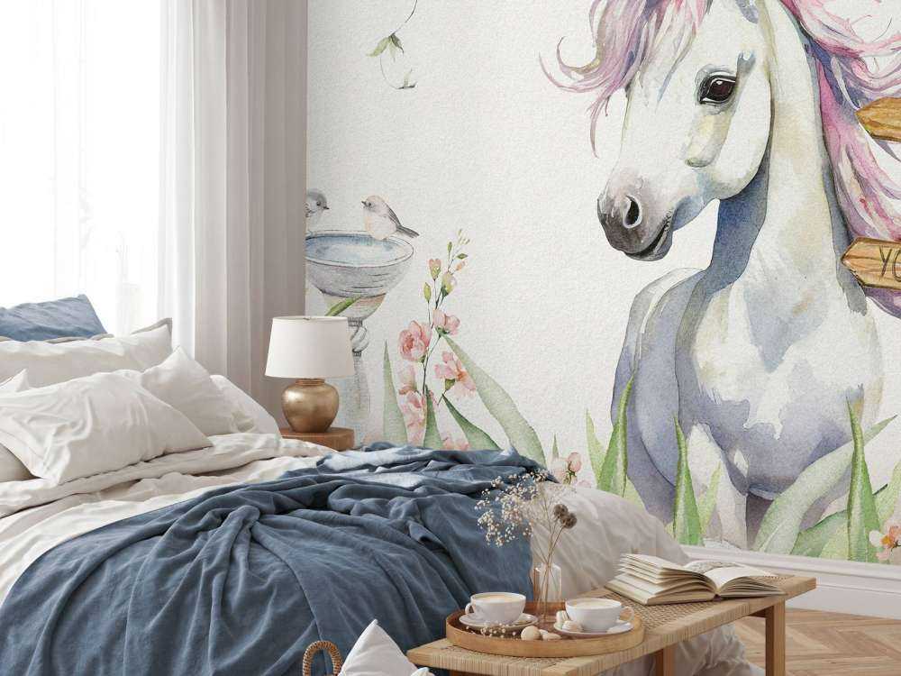 Bébé licorne avec plantes