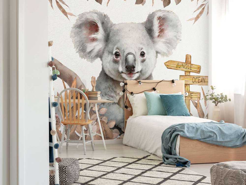 Bébé koala dans la jungle taupe
