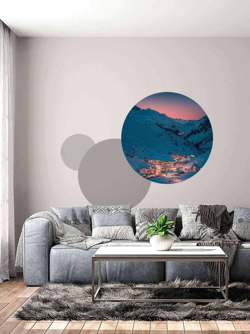 Lumière du soir dans un village alpin