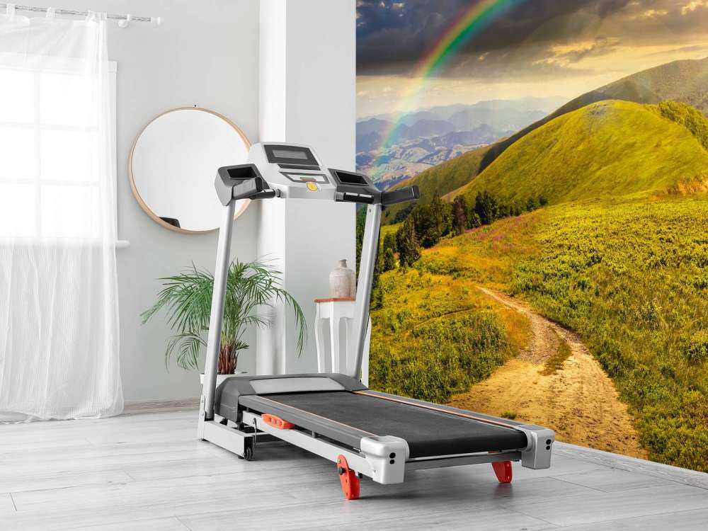 Montagnes au coucher du soleil