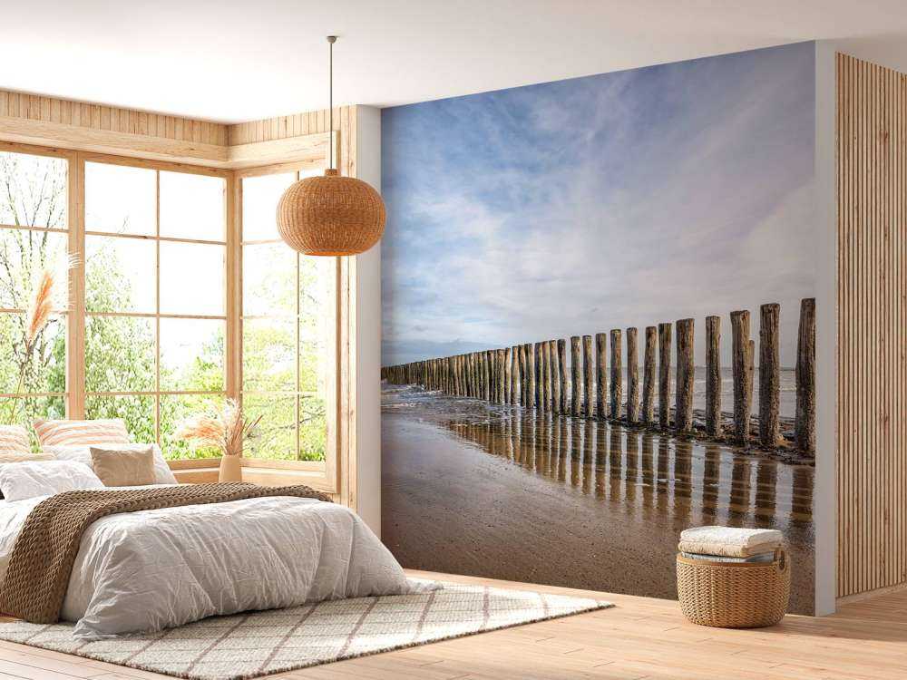 Brise-lames en bois sur la côte près de Cadzand-bad - NL