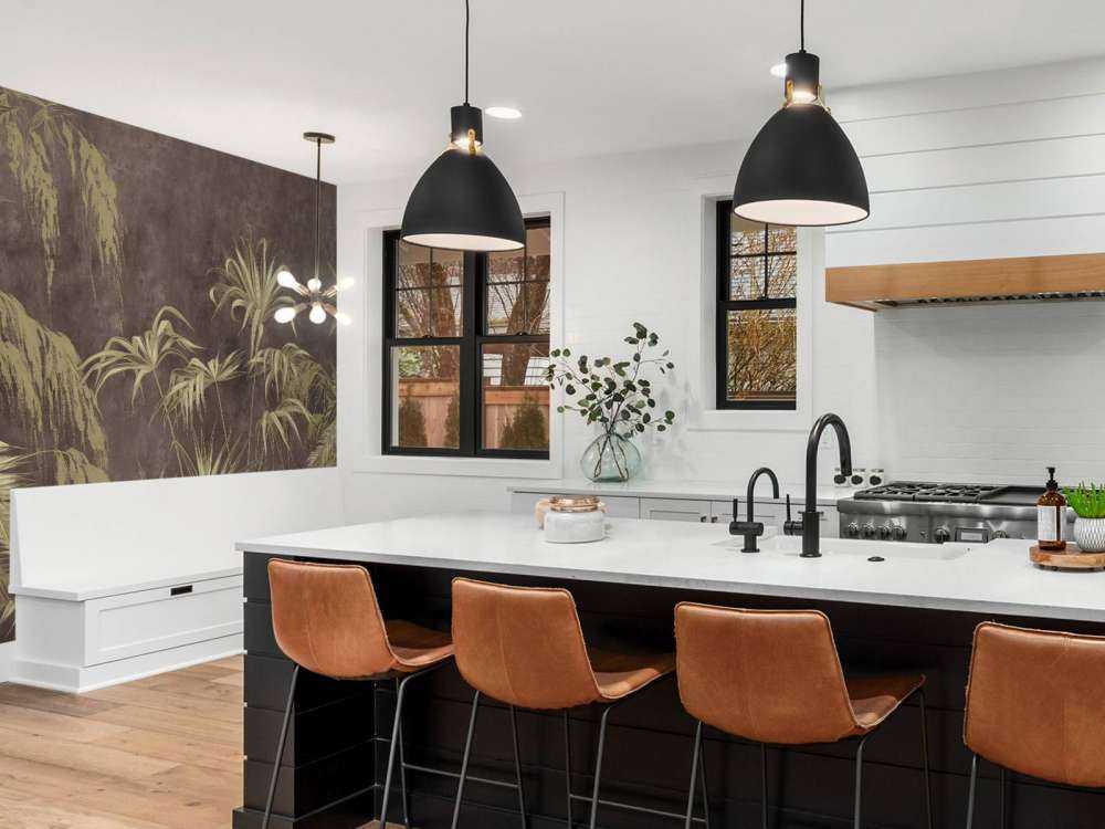 Jeu d'Ombres des Feuilles de Palmier