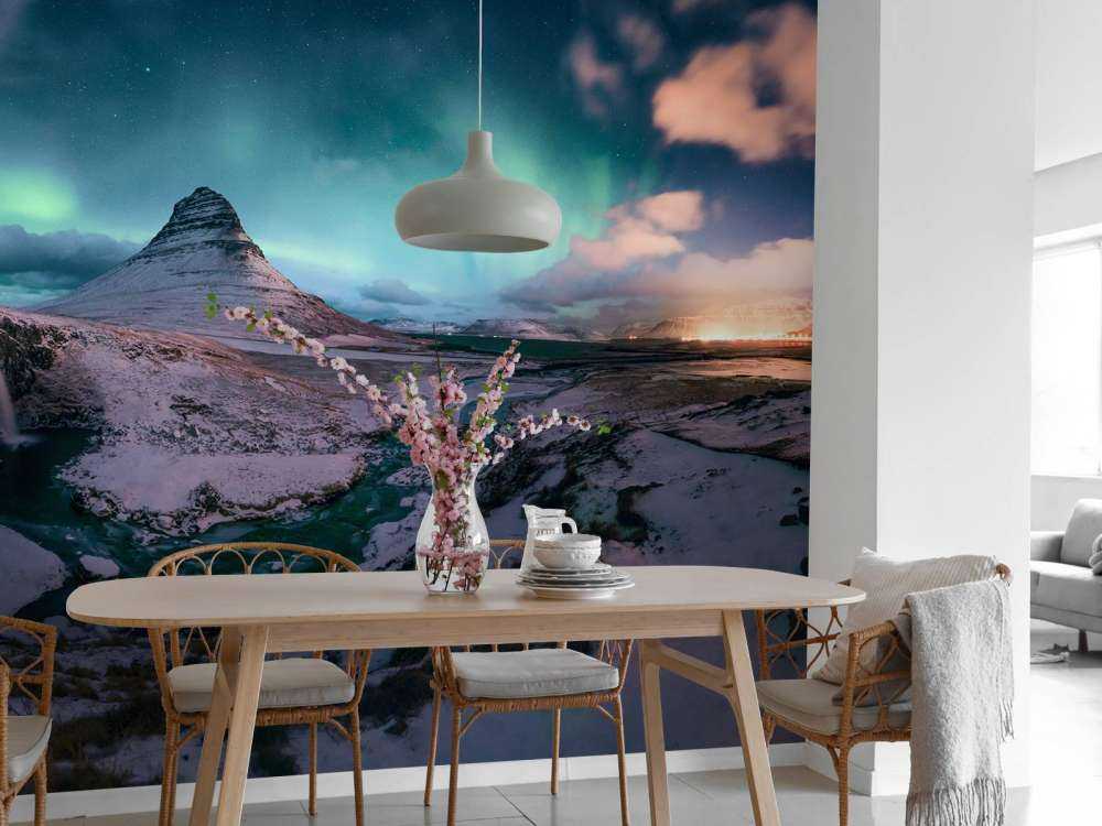 Kirkjufell avec aurores boréales