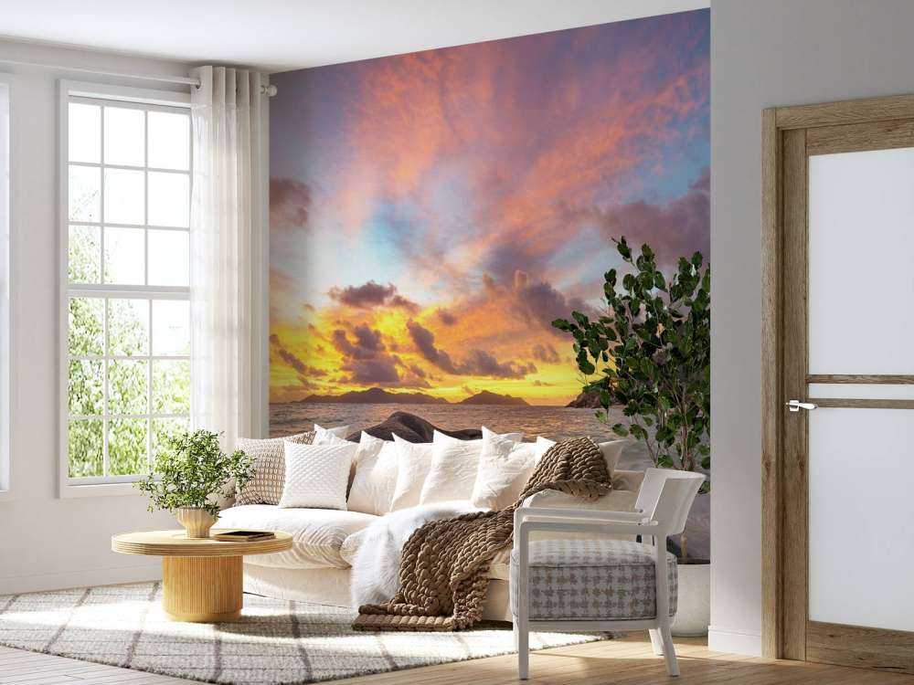 Coucher de soleil sur une plage tropicale