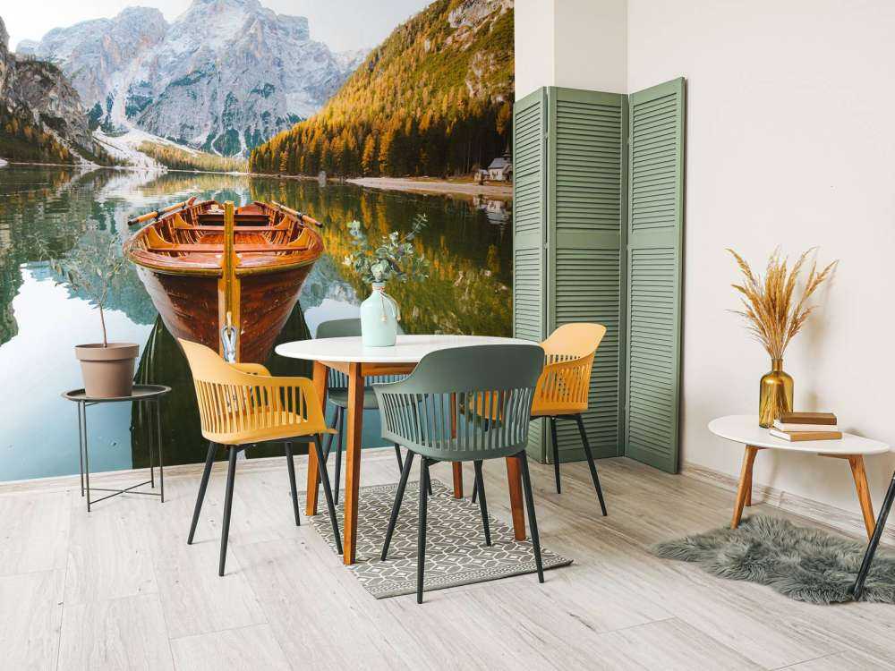 Bateau à rames sur le lac