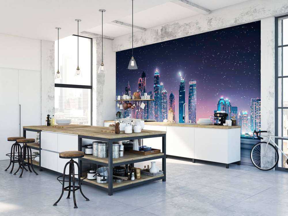 Lumière nocturne au-dessus de la ligne d'horizon