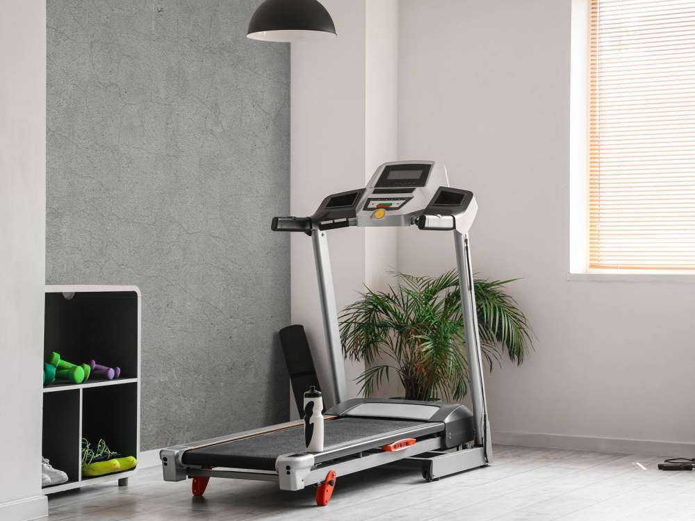 Fissures dans le vieux plâtre