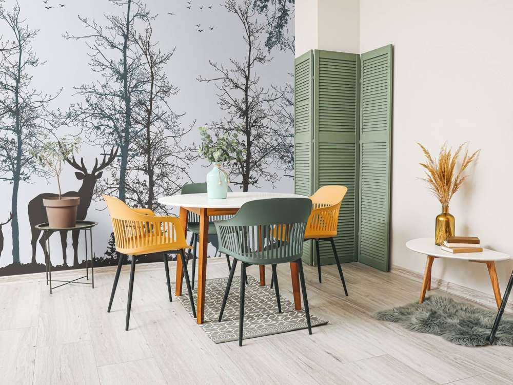 Contour de l'hiver Silence de la forêt