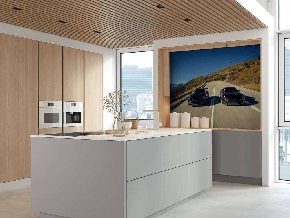 Supercars noires dans les montagnes