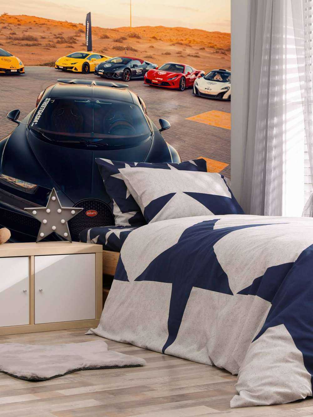 Hypercars au coucher du soleil