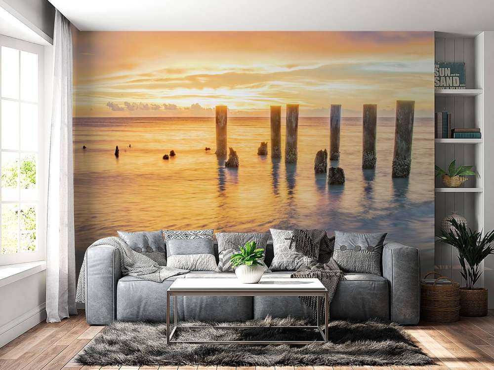 Mer calme au lever du soleil