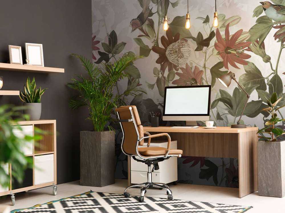 Sept oiseaux dans un feuillage enchanté - Jardin de rose