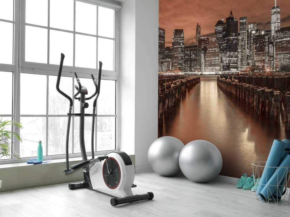 Skyline de Manhattan avec des brise-lames