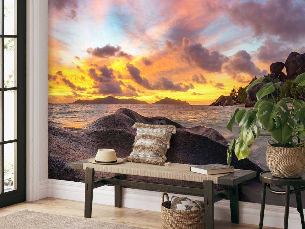 Coucher de soleil sur une plage tropicale