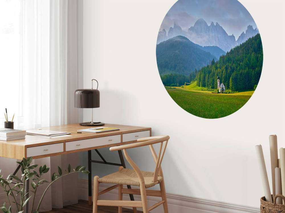 Église dans les montagnes