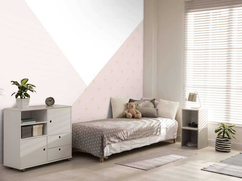 Triangles roses avec palmiers