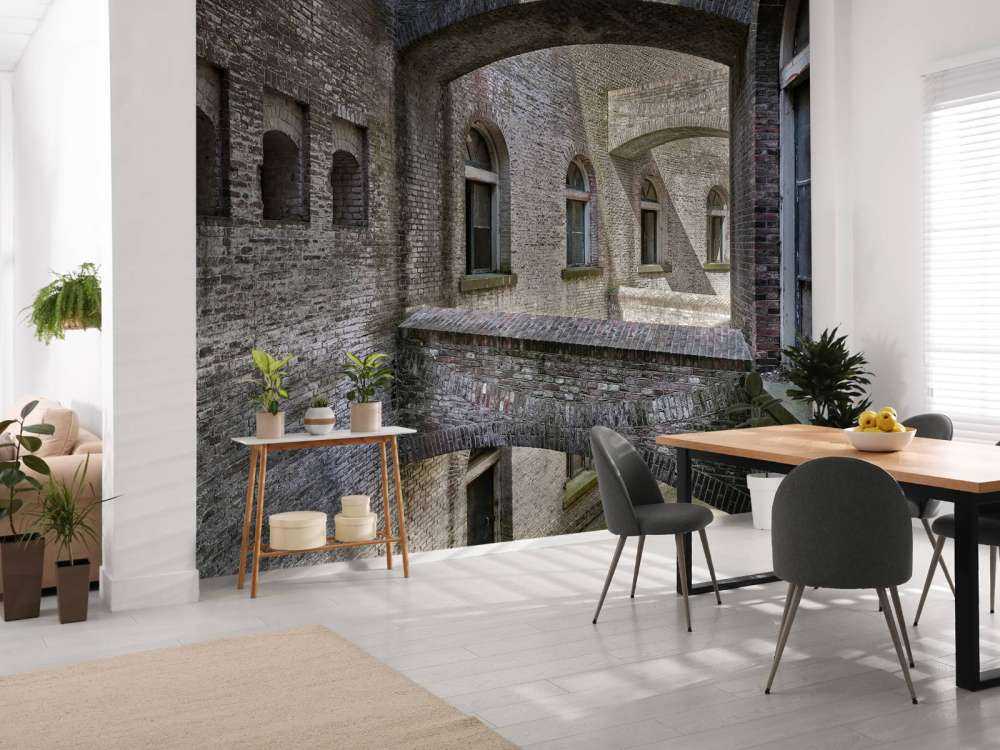 Ancien bâtiment avec des arcs