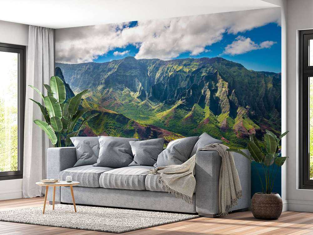 Montagnes le long de la côte