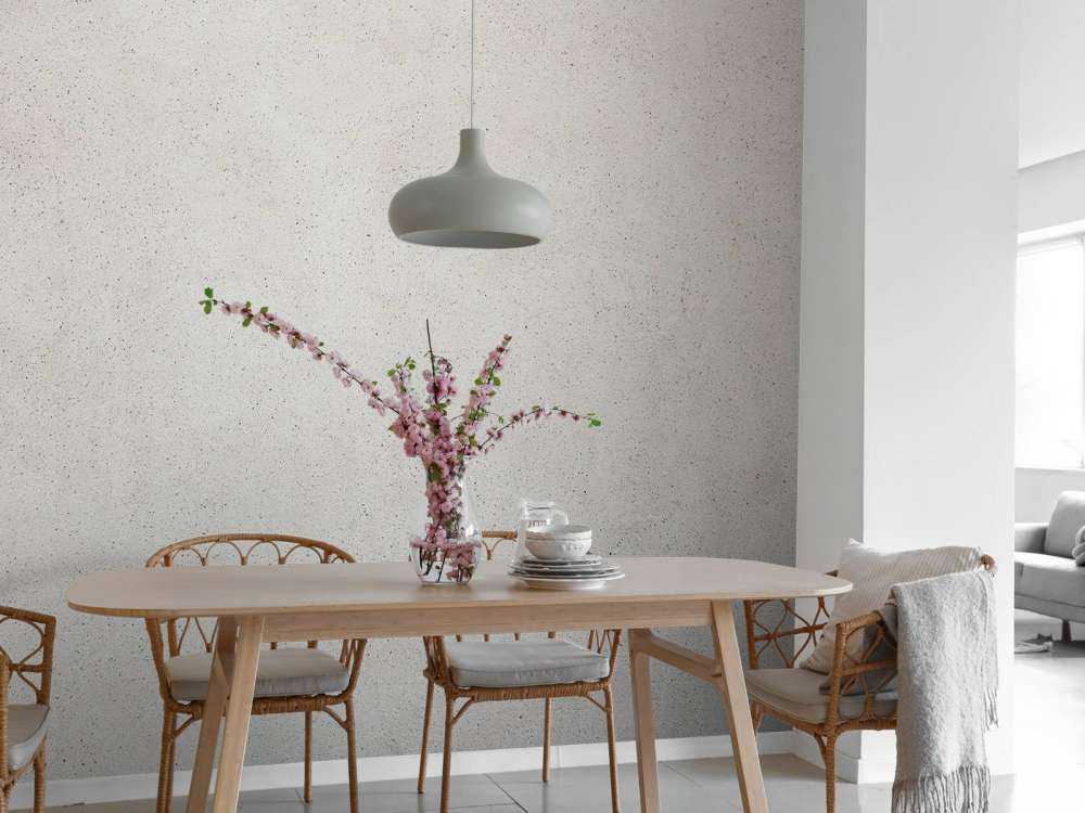 Structure en béton avec des pierres fines