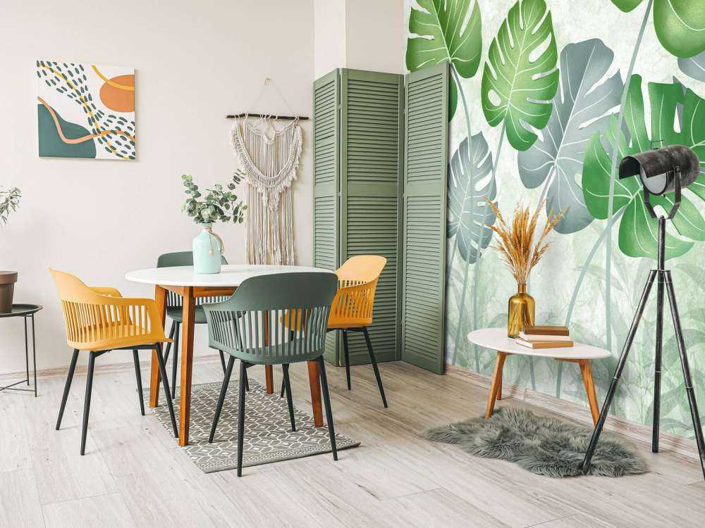 Feuilles sur du marbre