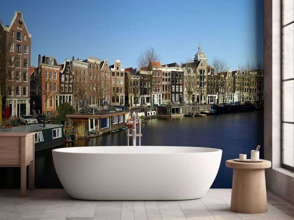 Bateaux&#x20;fluviaux&#x20;le&#x20;long&#x20;du&#x20;canal