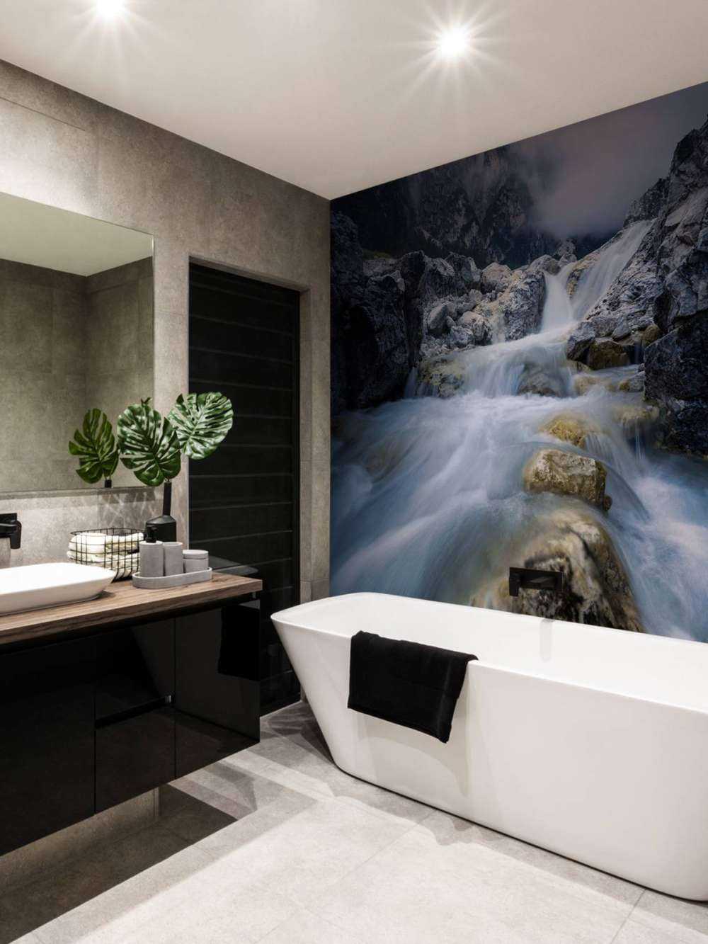 Bergstroom dans la pénombre