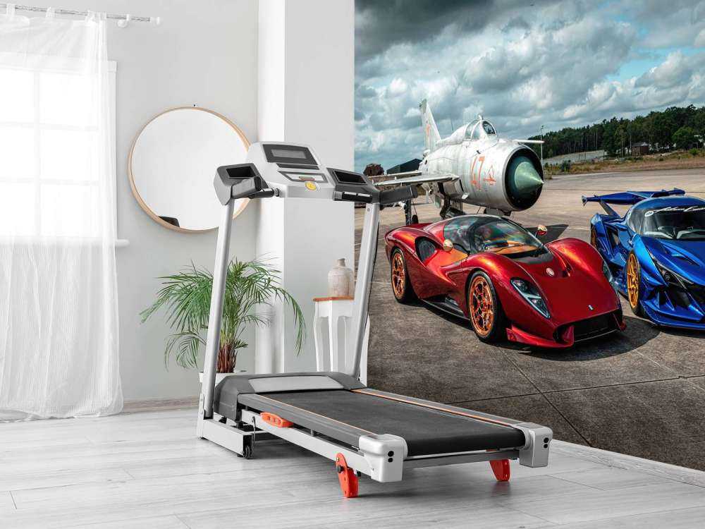 Supercars dans un avion de chasse