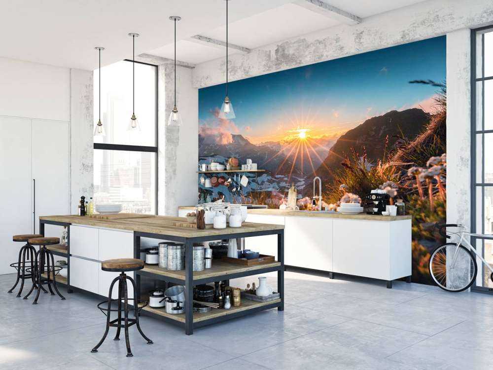 Lumière du soleil sur alpage alpin