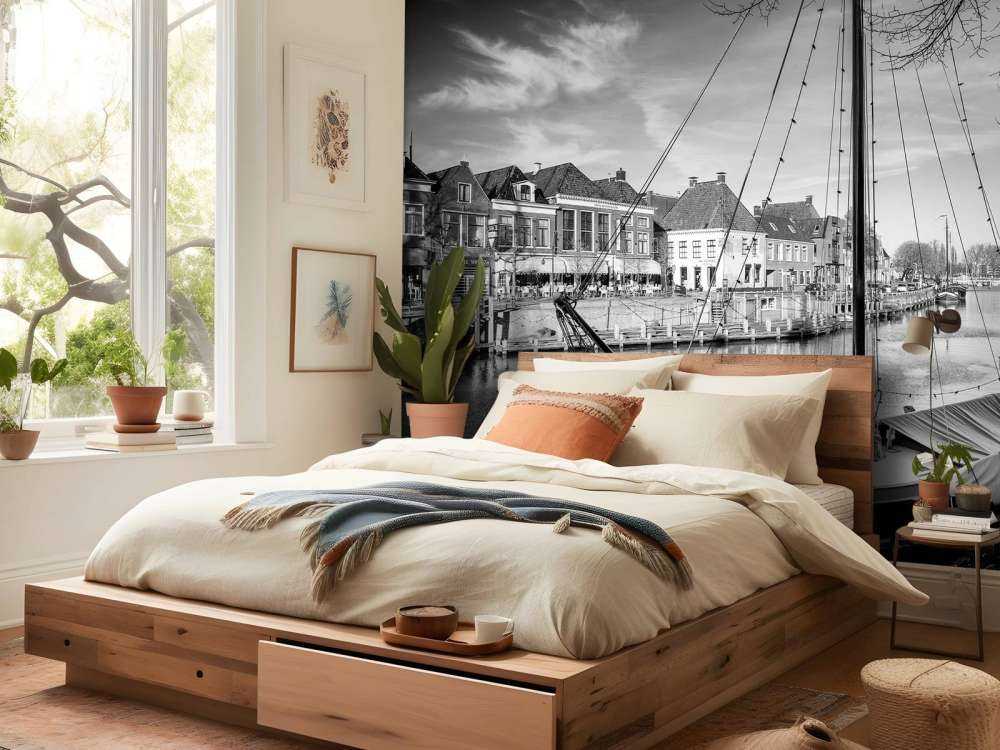 Cargos historiques amarrés à Dokkum Friesland 