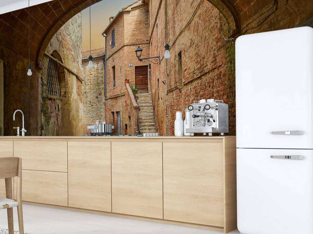 Rue étroite et voûtée