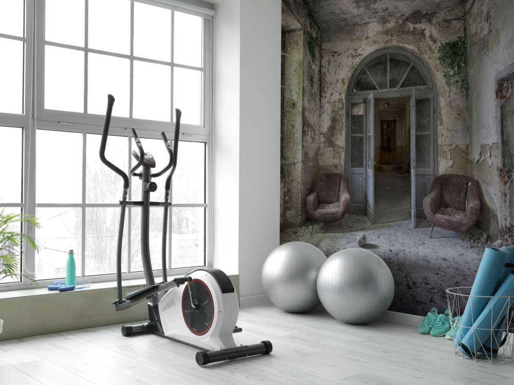 Couloir dans une maison abandonnée