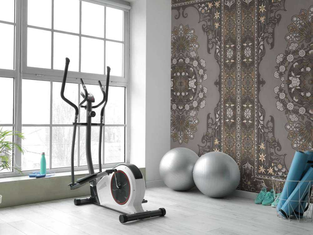 Ornements classiques en taupe foncé