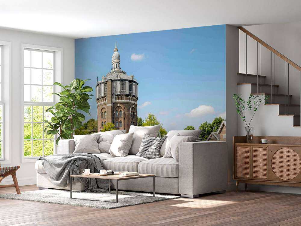 Tour d'eau historique au soleil