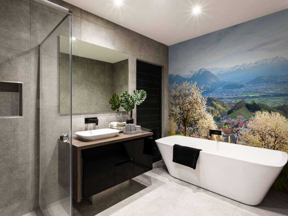 Collines de fleurs avec vue sur les Alpes.